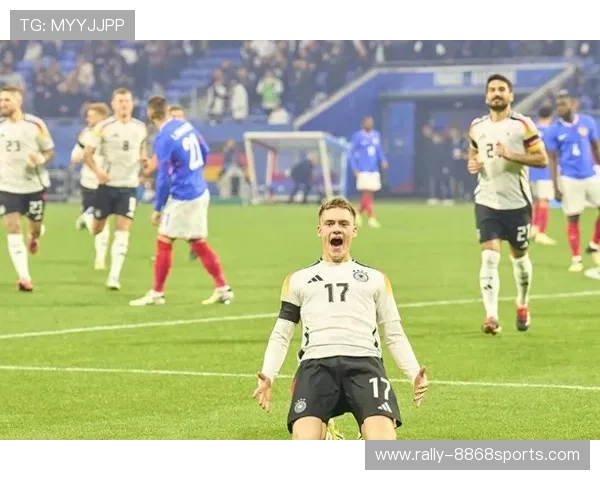 世界级足球后防球星的巅峰对决与历史地位解析