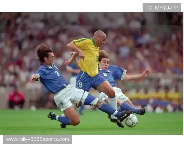 足球巨星选拔之路：如何选择适合自己球队的顶级球员与战术契合